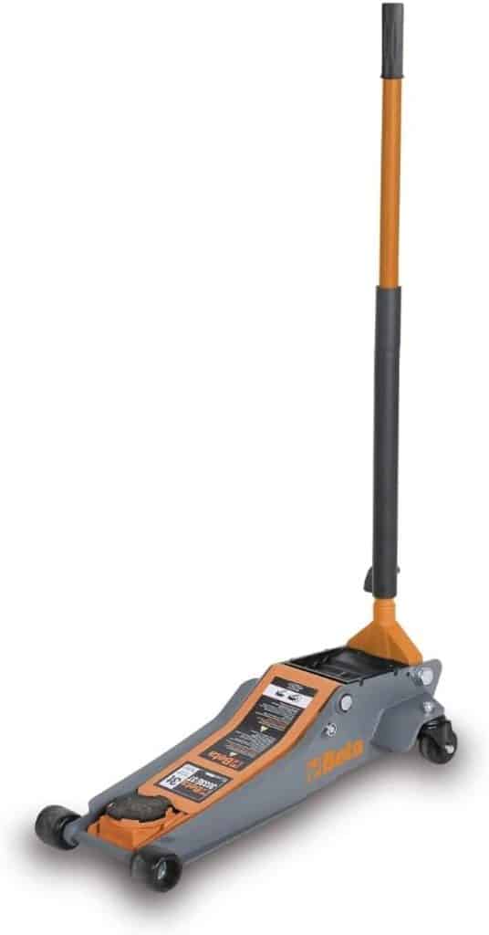 Test du cric hydraulique Beta 3033E/3T : puissance et stabilité