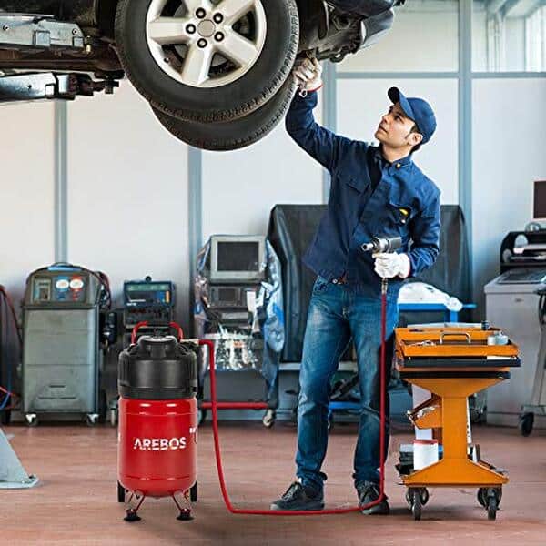 Découvrez notre test complet du compresseur d'air Arebos : mobilité aisée et fonctionnement sans huile pour un usage simplifié et efficace.