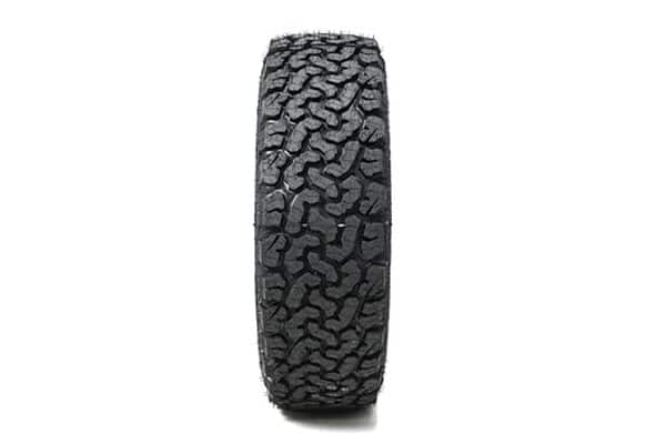Découvrez notre test complet du pneu ecoPUMA 245/70 R16. Performances, grip, durabilité et consommation analysés pour les véhicules tout-terrain.