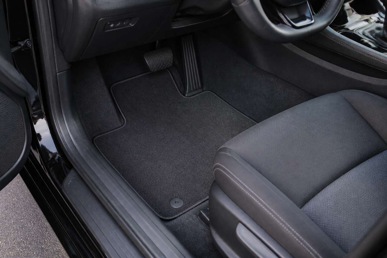 à quoi servent vraiment les tapis de voiture au quotidien à quoi servent vraiment les tapis de voiture au quotidien